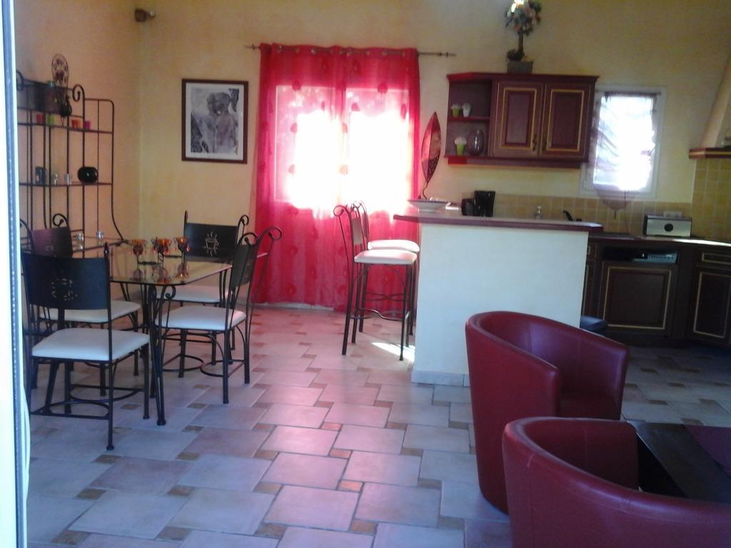 Mas Des Lys Hotel Roquebrune-sur-Argens Room photo