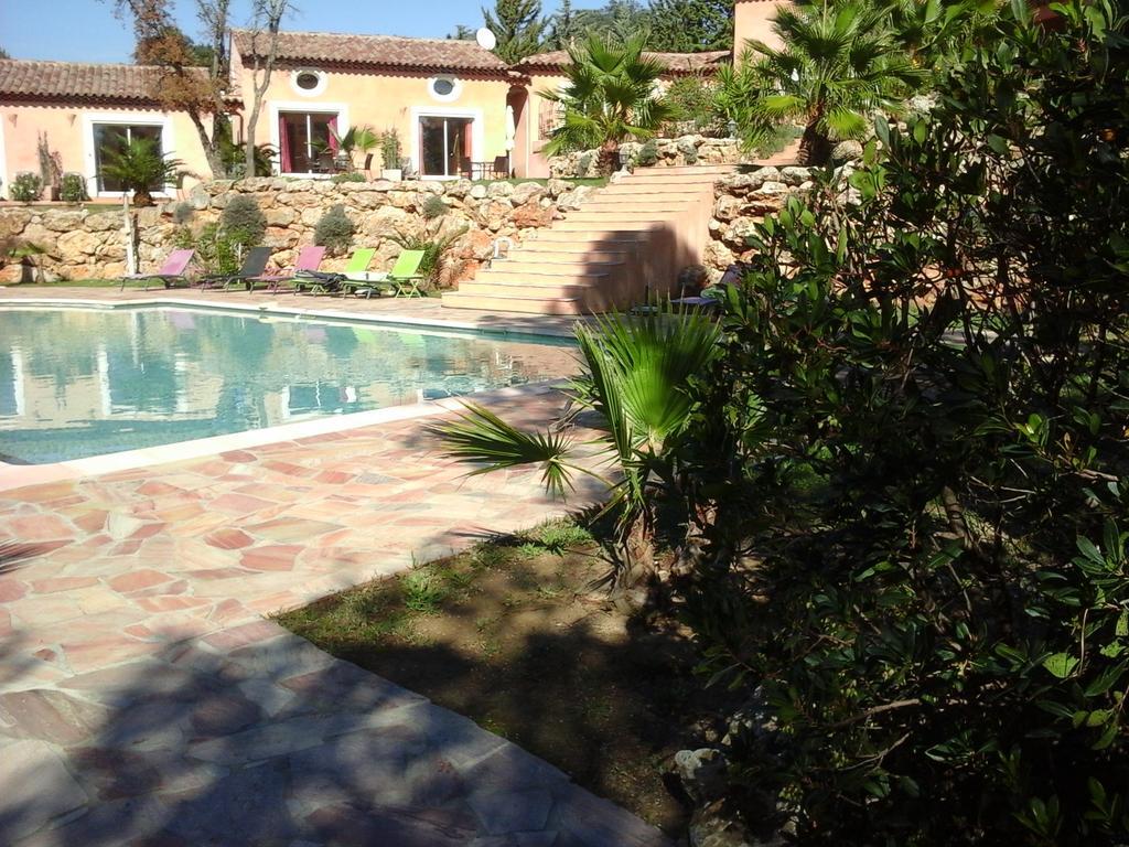 Mas Des Lys Hotel Roquebrune-sur-Argens Exterior photo