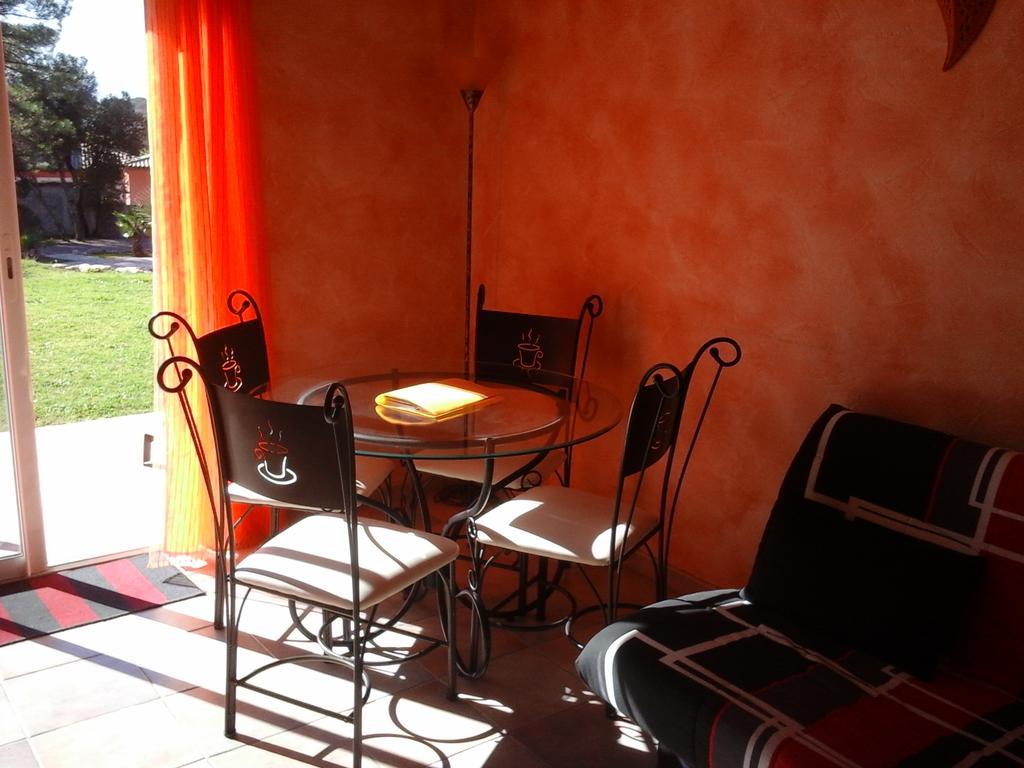 Mas Des Lys Hotel Roquebrune-sur-Argens Room photo