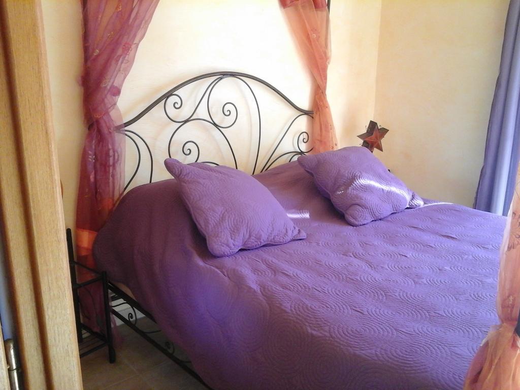 Mas Des Lys Hotel Roquebrune-sur-Argens Room photo