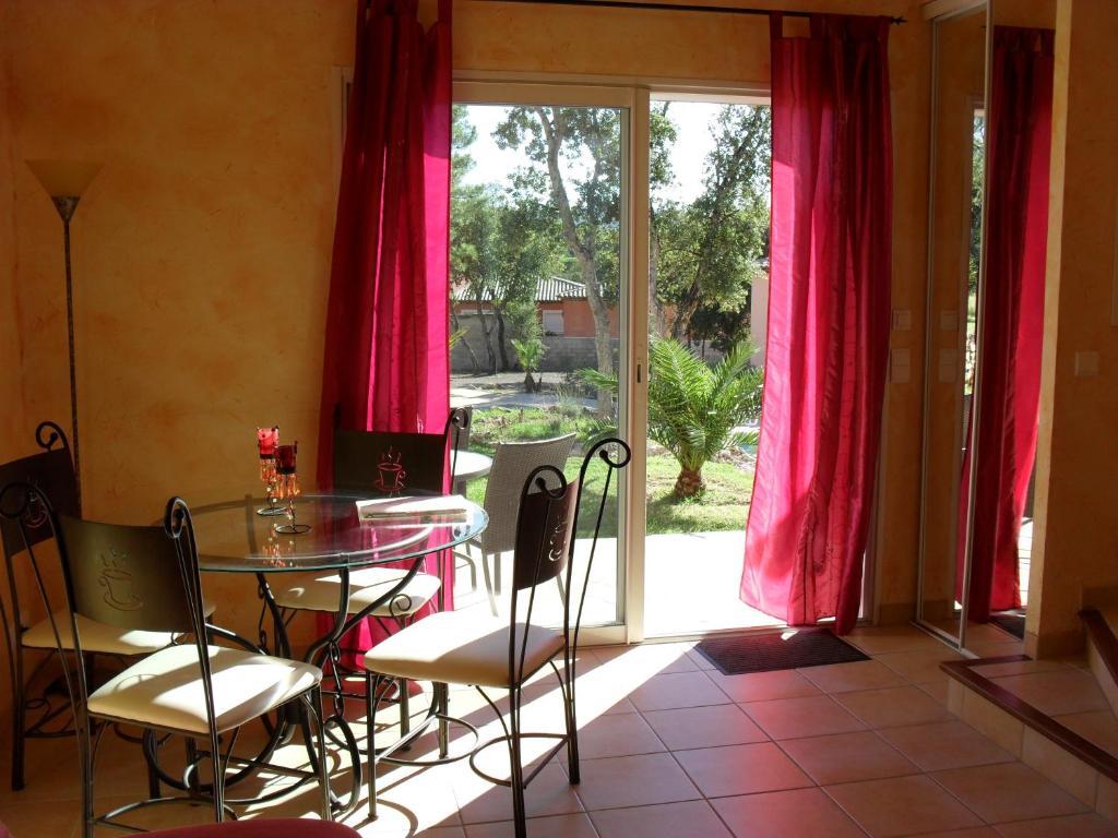 Mas Des Lys Hotel Roquebrune-sur-Argens Exterior photo